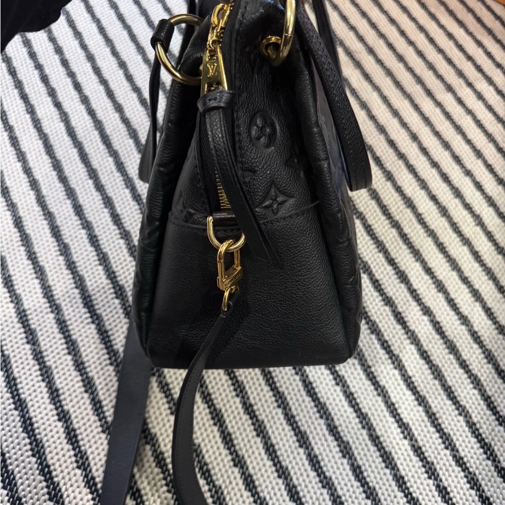 Louis Vuitton Monogram Black Bag - Picture 4 of 4